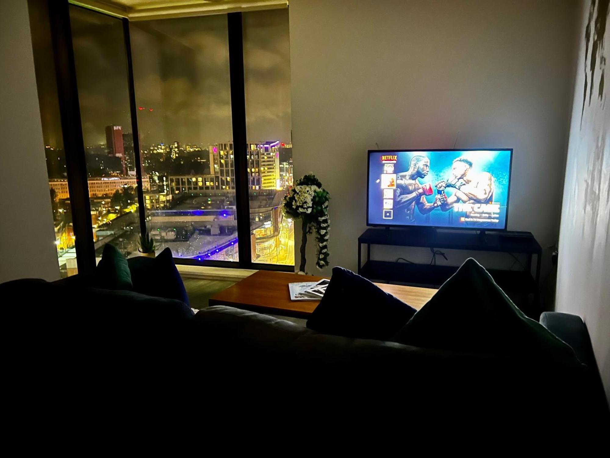 Premium Deals L Last-Minute Stay L 4 Min Walk To Birmingham Central Library L 18Th Floor 2 Bed 2 Bath City Centre Penthouse With Gym & Netflix By Jvt Short Lets Ngoại thất bức ảnh