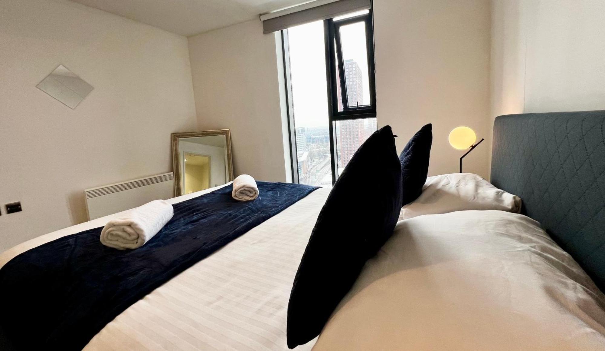 Premium Deals L Last-Minute Stay L 4 Min Walk To Birmingham Central Library L 18Th Floor 2 Bed 2 Bath City Centre Penthouse With Gym & Netflix By Jvt Short Lets Ngoại thất bức ảnh