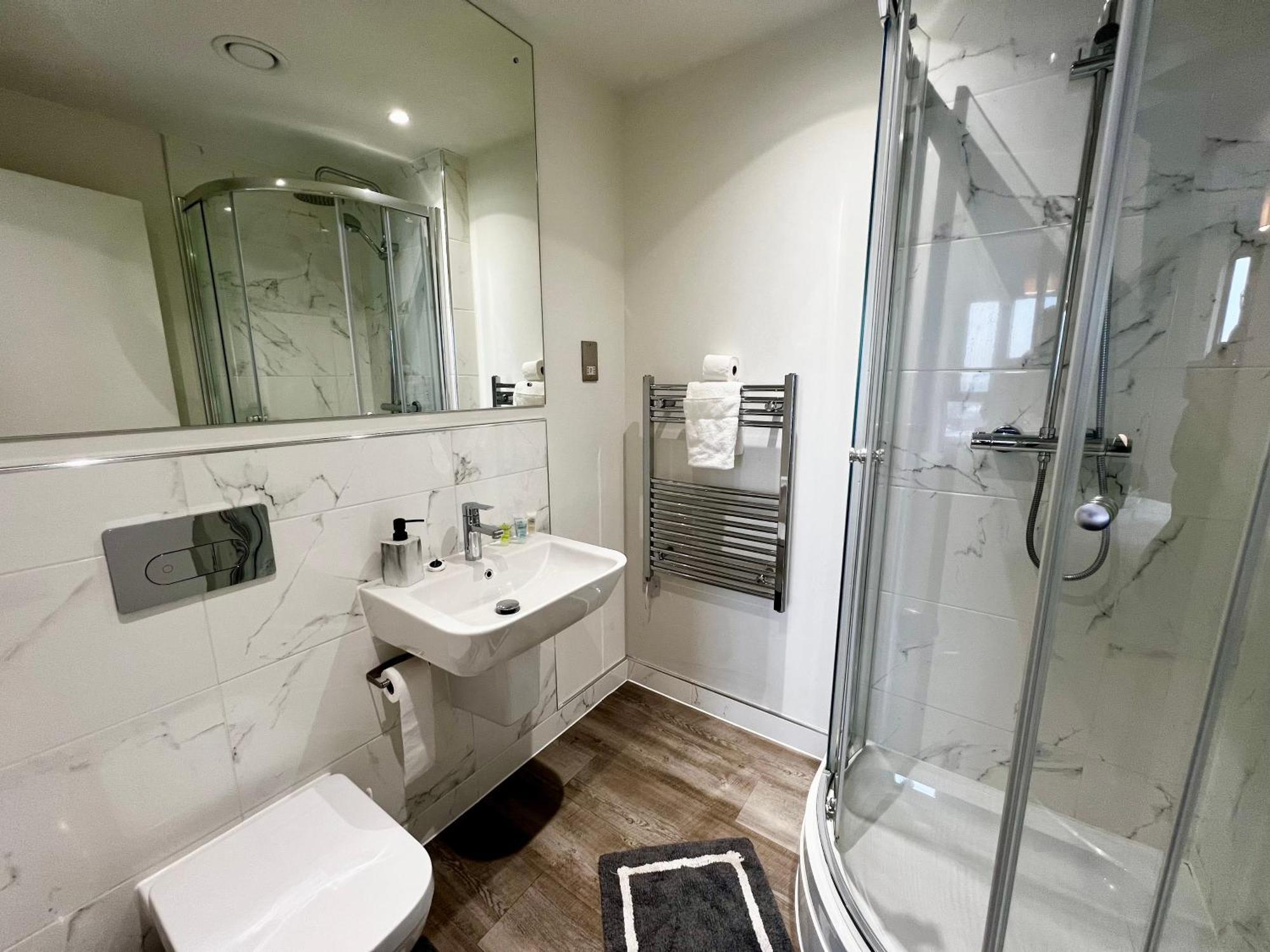 Premium Deals L Last-Minute Stay L 4 Min Walk To Birmingham Central Library L 18Th Floor 2 Bed 2 Bath City Centre Penthouse With Gym & Netflix By Jvt Short Lets Ngoại thất bức ảnh